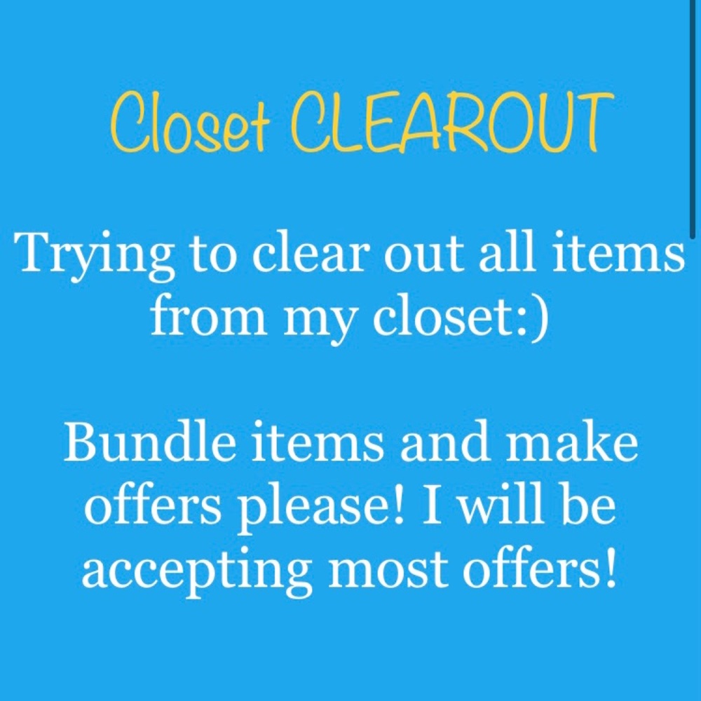 Bundle and make offers please! ❤️